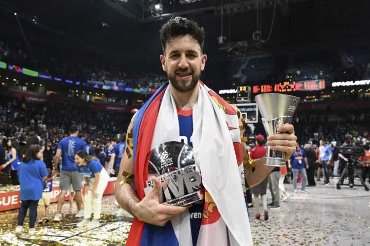 Efes defended the title at Euroleague