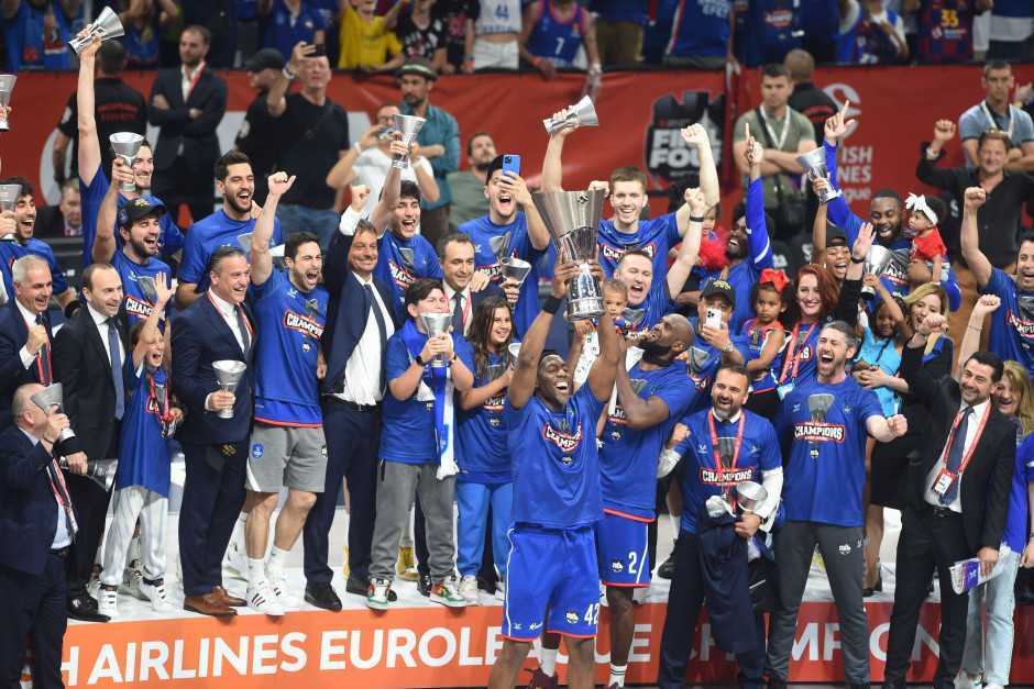 Efes defended the title at Euroleague